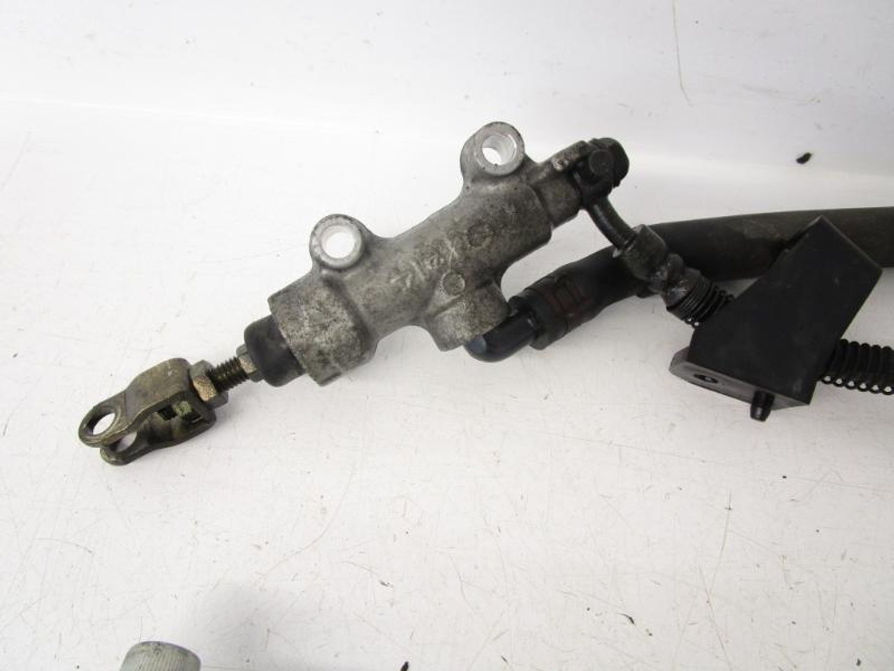 01 Kawasaki ZX11 D Ninja Rear Master Cylinder Caliper 43041